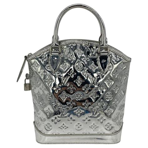 louis vuitton nantes|louis vuitton silver lockit.